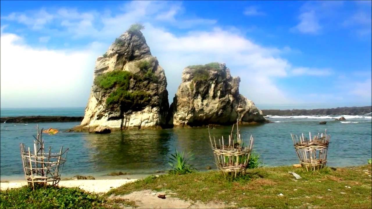 Mancing di Pantai Sawarna Pelabuhan Ratu